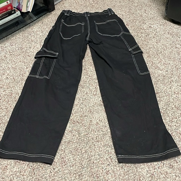 Almost famous wide leg cargo jeans with white contrast stitching - Picture 8 of 8